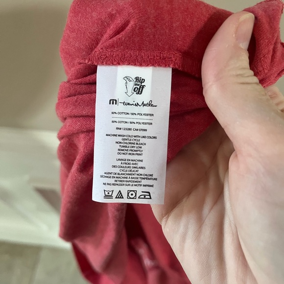 Travis Mathew’s T-shirt - Picture 6 of 8